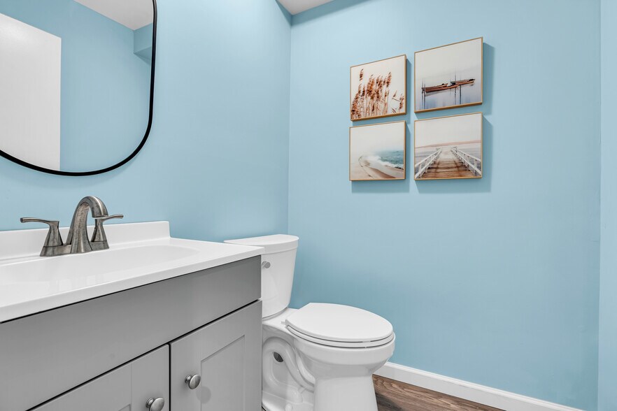 More Photos Of 2 Garfield Ave, Toms River Medical For Sale