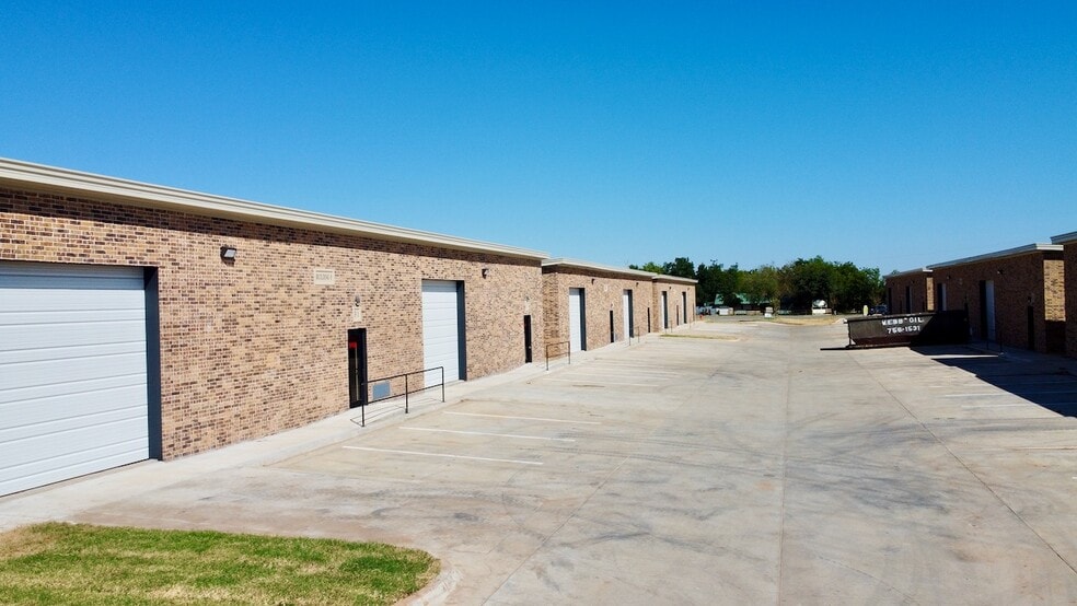 More Photos Of 9100 NW Expressway, Yukon Industrial For Sale