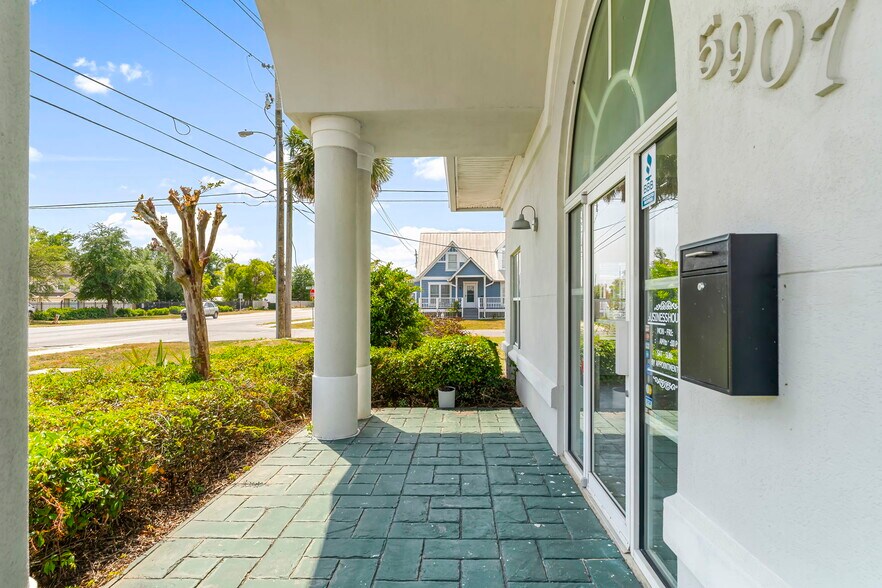 More Photos Of 5907 Sr-22, Panama City Funeral Home For Lease