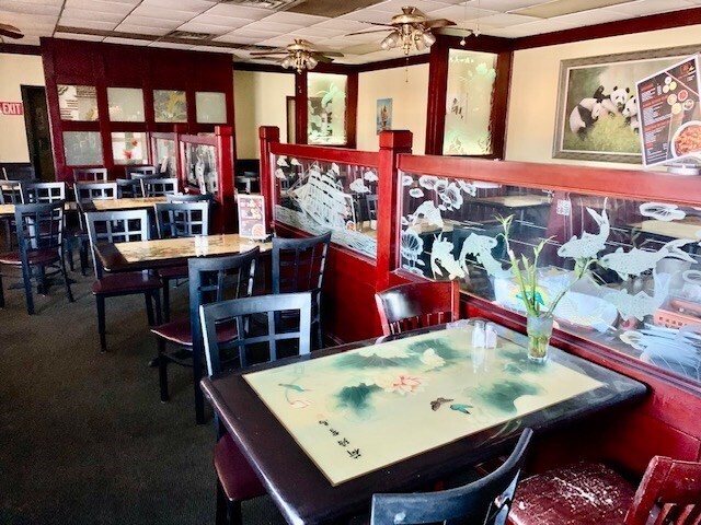 More Photos Of 915 11th St, Coffeyville Restaurant For Lease