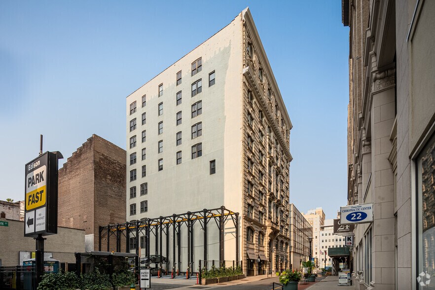Primary Photo Of 11-15 Clinton St, Newark Apartments For Lease