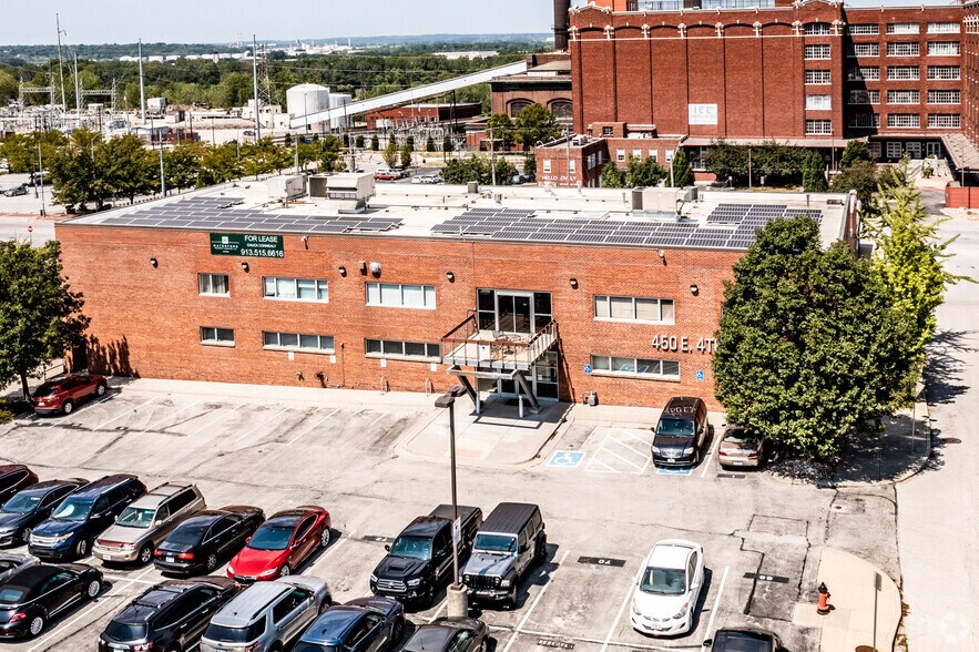 More Photos Of 450 E 4th St, Kansas City Office For Lease