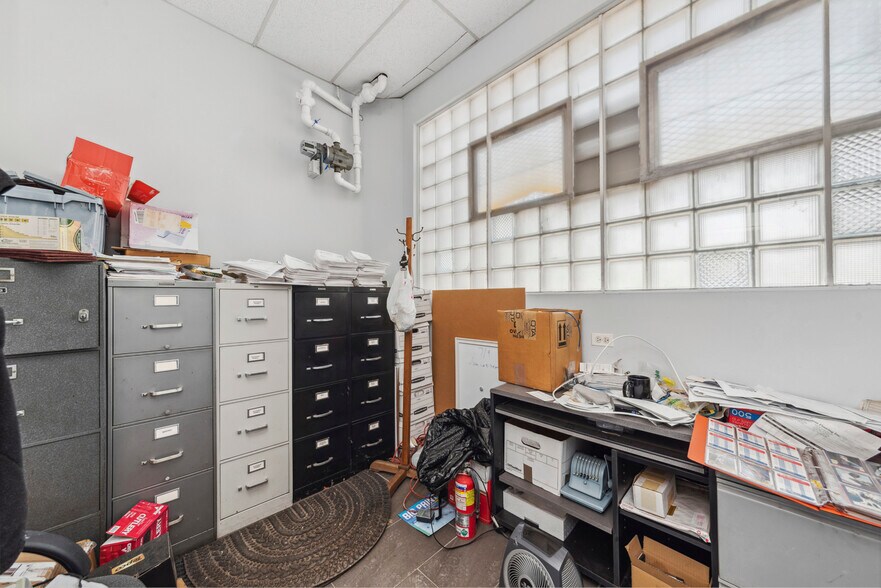 More Photos Of 3957 N Normandy Ave, Chicago Manufacturing For Sale