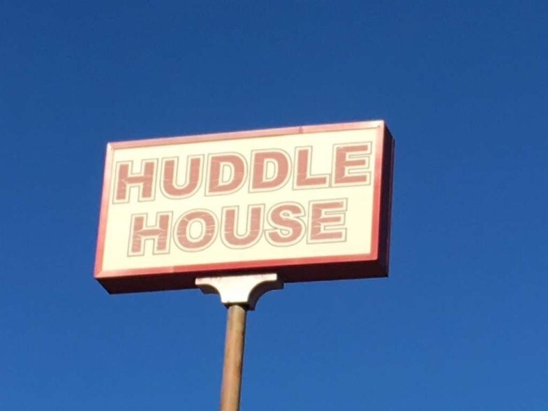 More Photos Of 583 W Highway 92, Williamsburg Restaurant For Sale