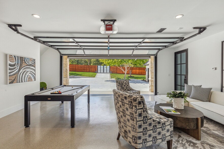 More Photos Of 615 Brewer Rd, Southlake Specialty For Sale