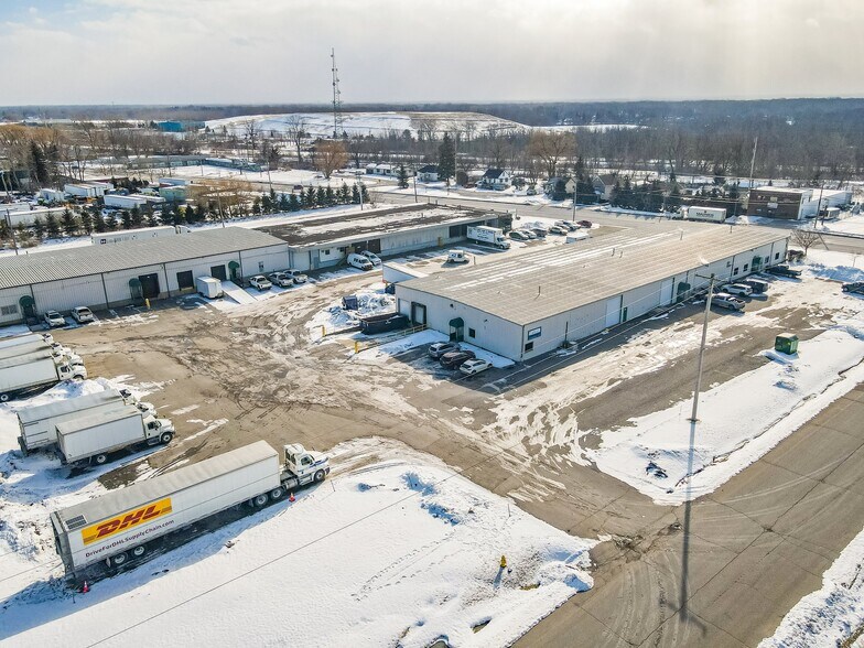 More Photos Of 3860 Broadway St, Cheektowaga Warehouse For Lease