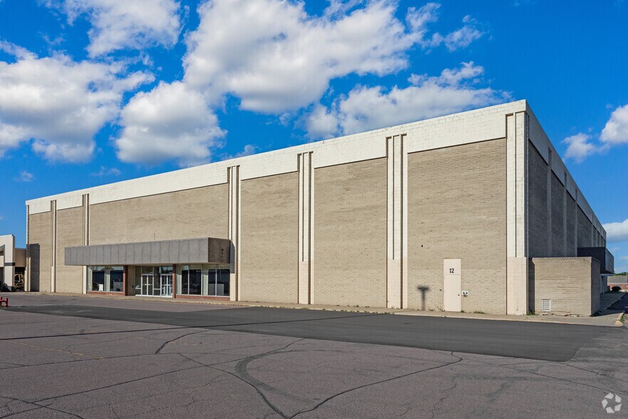 More Photos Of 308 S State St, Fairmont Unknown For Lease