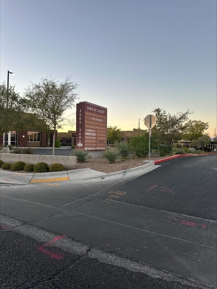 More Photos Of 3668 E Sunset Rd, Las Vegas Medical For Sale