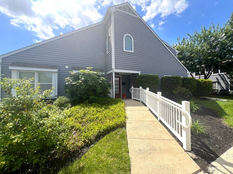 More Photos Of 1703 Langhorne Newtown Rd, Langhorne Office For Lease