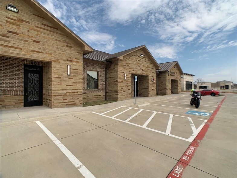 More Photos Of 5899 Preston Rd, Frisco Office For Sale