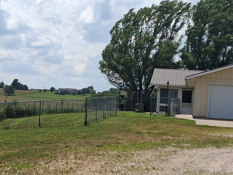 More Photos Of 6841 E US Highway 56, Overbrook Land For Sale