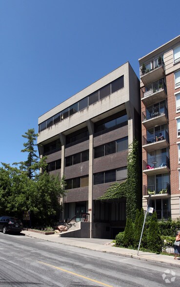 Primary Photo Of 250 Merton St, Toronto Office For Lease