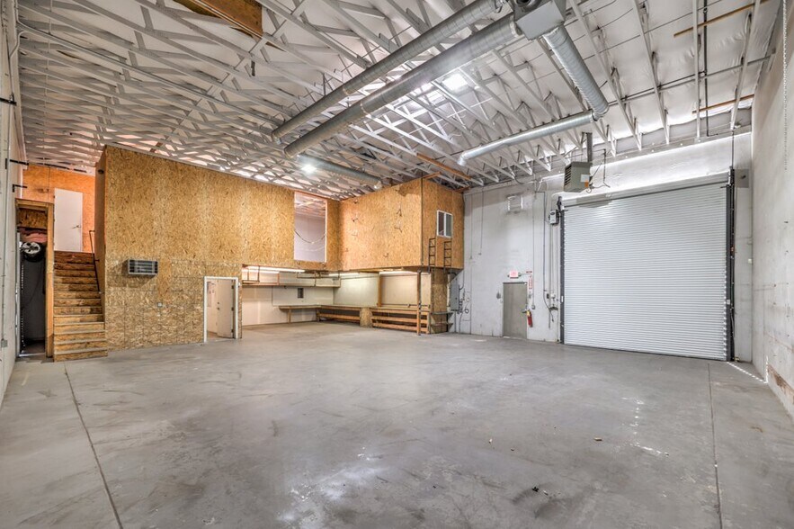 More Photos Of 5965 Harrison Dr, Las Vegas Warehouse For Sale