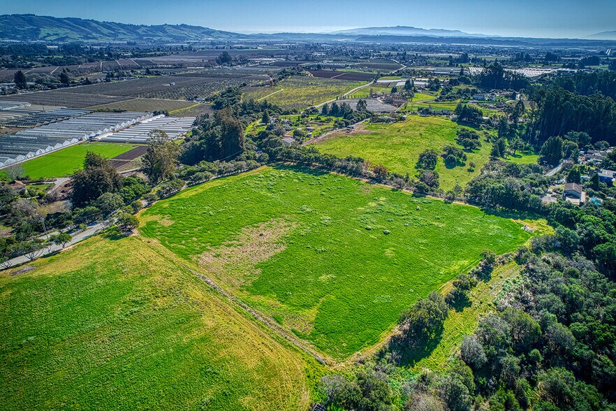 More Photos Of 571 Calabasas, Watsonville Land For Sale
