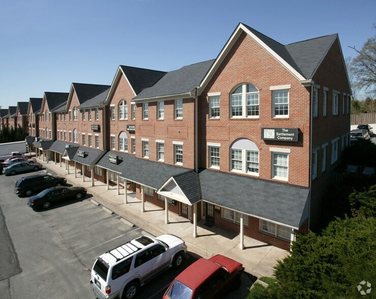 More Photos Of 7501-7517 Presidential Ln, Manassas Office For Lease