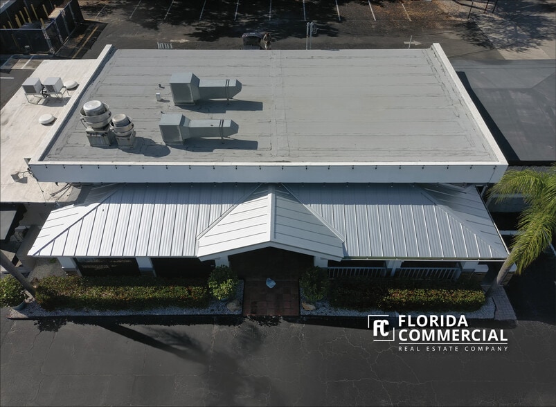 More Photos Of 300 SW Federal Hwy, Stuart Restaurant For Sale