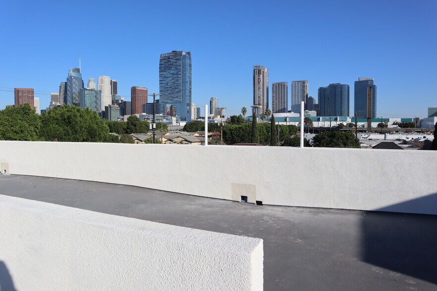 More Photos Of 1516 W 12th Pl, Los Angeles Apartments For Sale