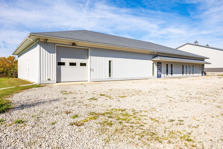 More Photos Of 1200 S Hartshorn Rd, Lakeside Marblehead Warehouse For Sale