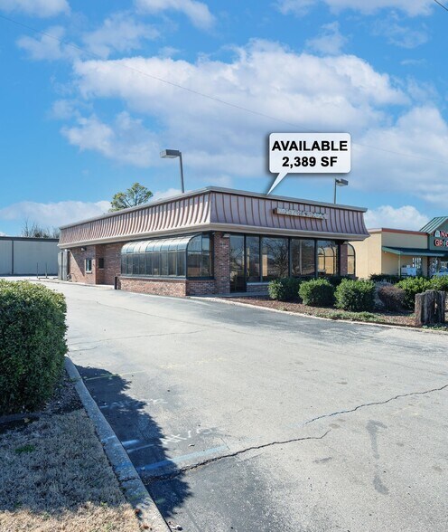 More Photos Of 1908 W Main St, Norman Fast Food For Lease