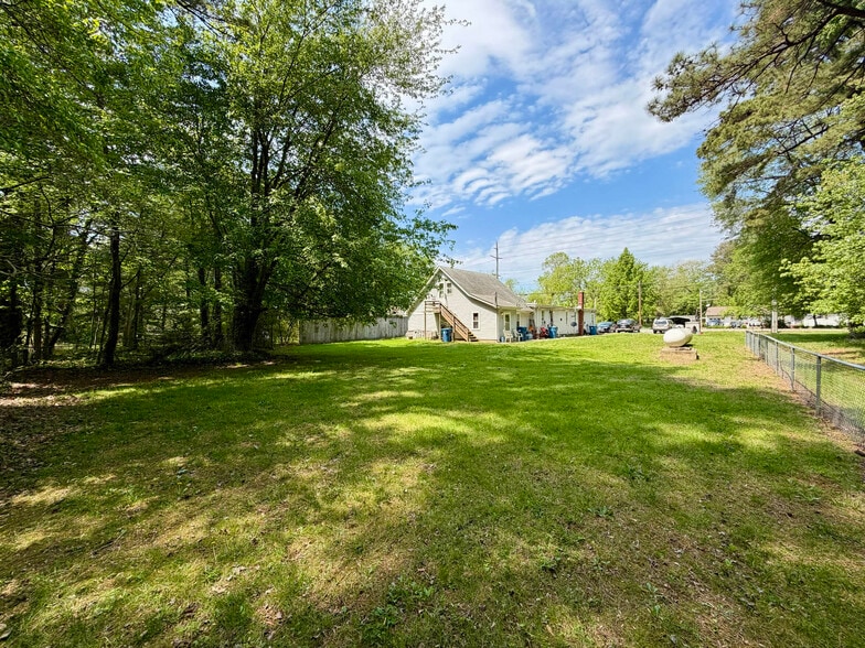 More Photos Of 5122 Main St, Grasonville Apartments For Sale