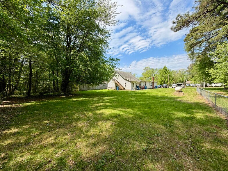 More Photos Of 5122 Main St, Grasonville Apartments For Sale
