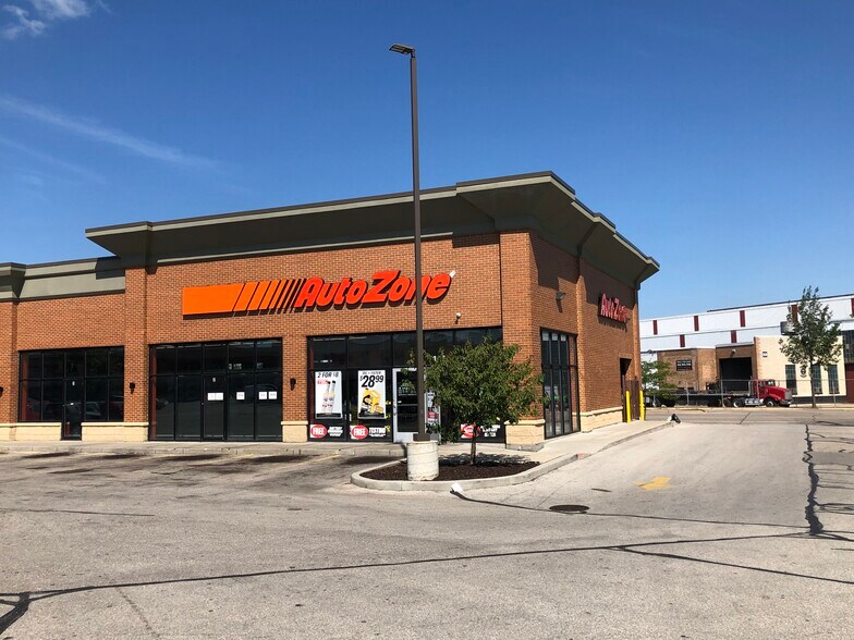 More Photos Of 123 W Oklahoma Ave, Milwaukee Unknown For Lease