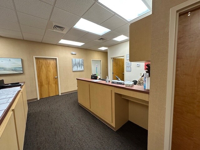 More Photos Of 1498 Jesse Jewell Pky SE, Gainesville Medical For Lease