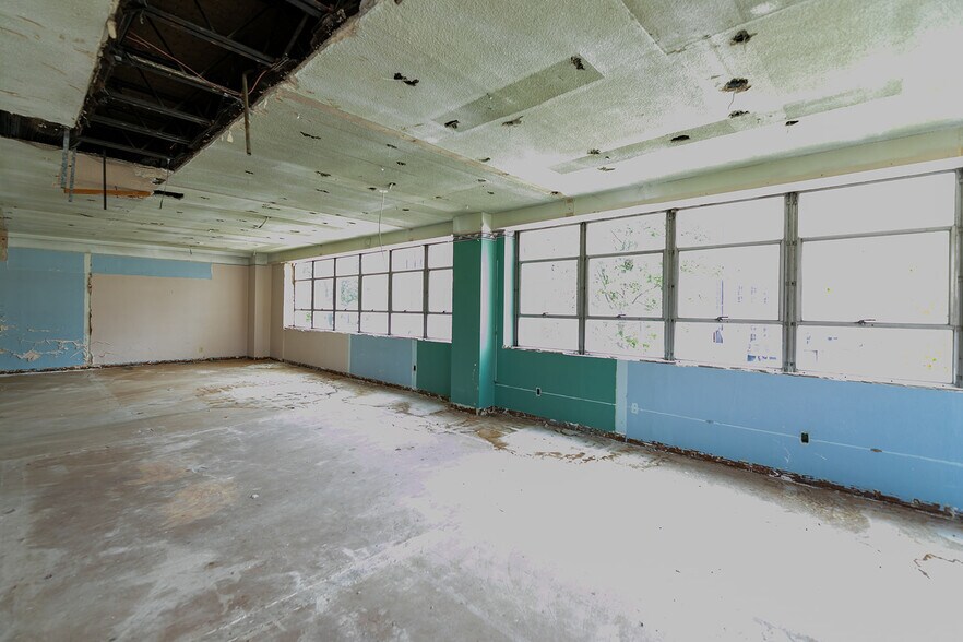 More Photos Of 147 Jefferson Ave, Memphis Office Residential For Sale