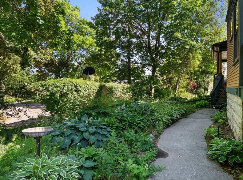 More Photos Of 908 Michigan St, Sturgeon Bay Hospitality For Sale