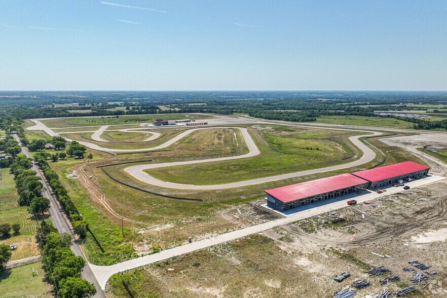 More Photos Of County Road 526, Anna Showroom For Sale