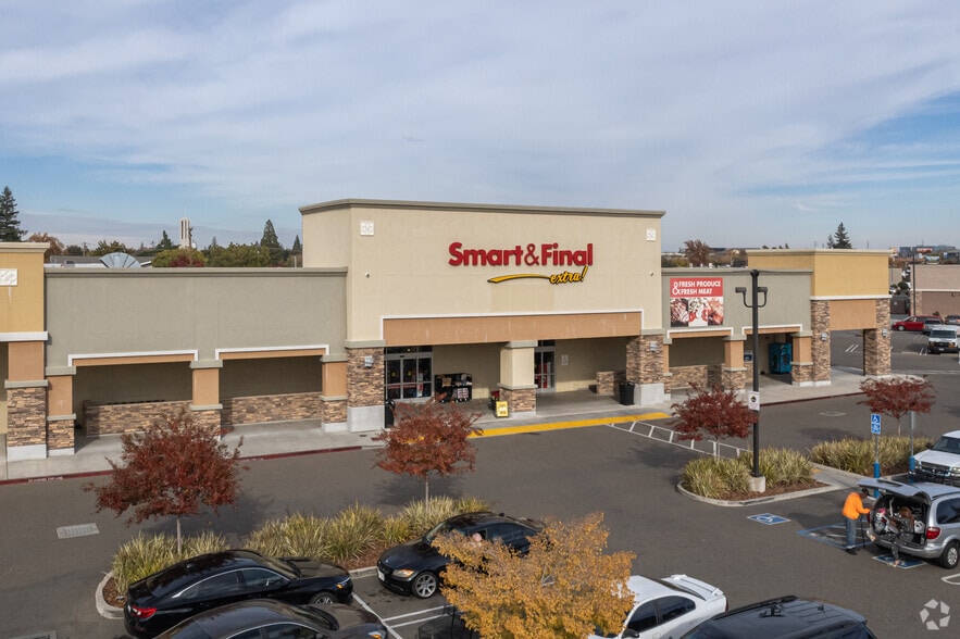 More Photos Of 380-446 Harding Blvd, Roseville Unknown For Lease