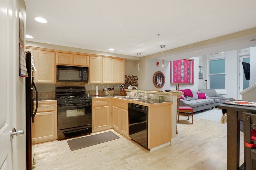 More Photos Of 145 Liberty St NE, Salem Apartments For Sale