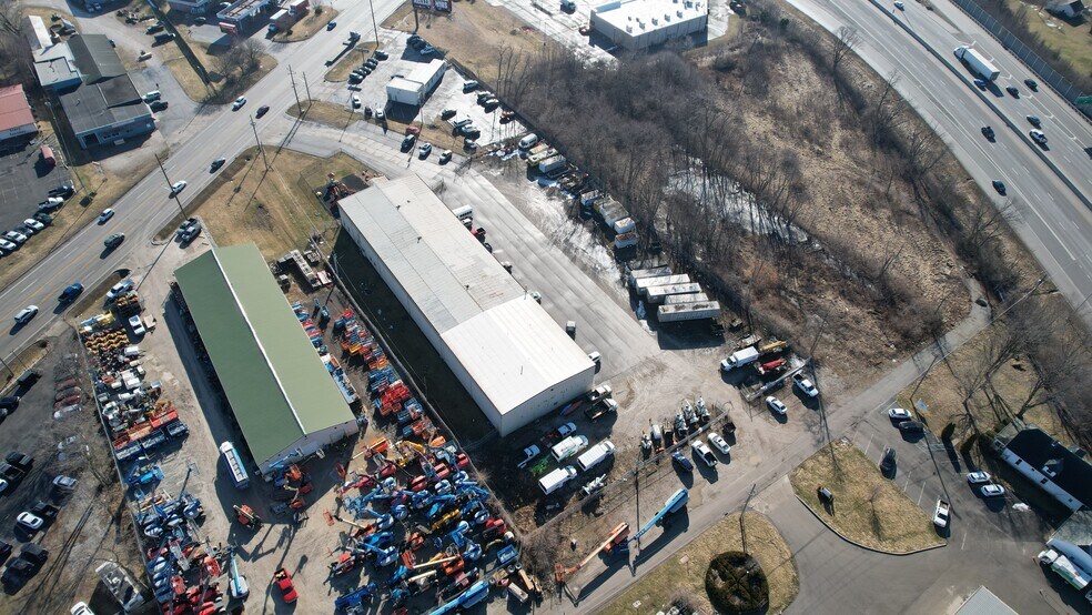 More Photos Of 5034 Lafayette Rd, Indianapolis Warehouse For Lease
