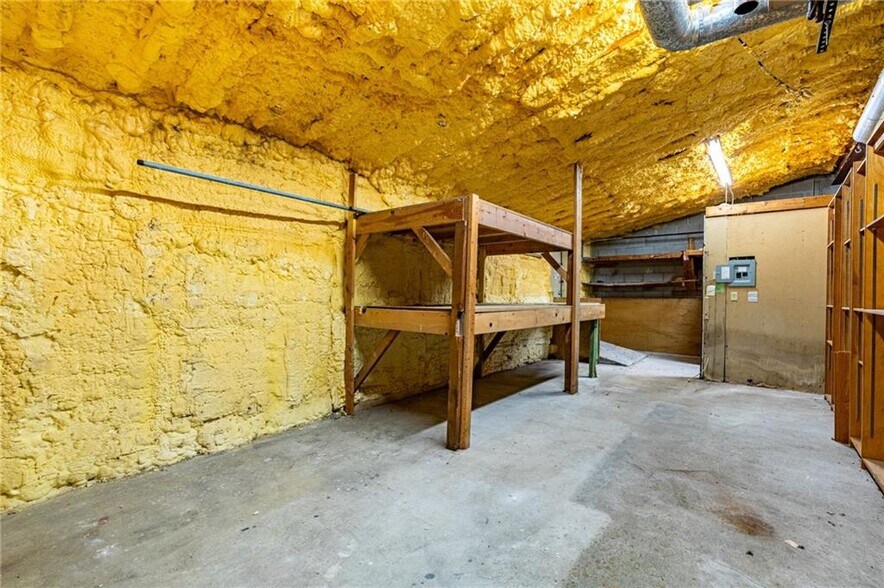 More Photos Of 2195 Monroe Ave, Rochester Freestanding For Sale