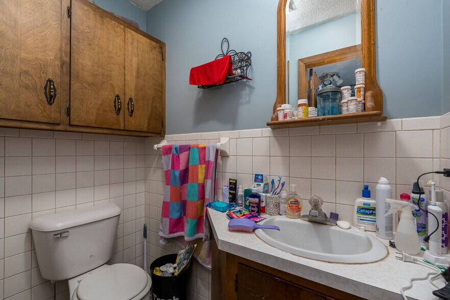 More Photos Of 10 1st Ave NW, Wells Multifamily For Sale