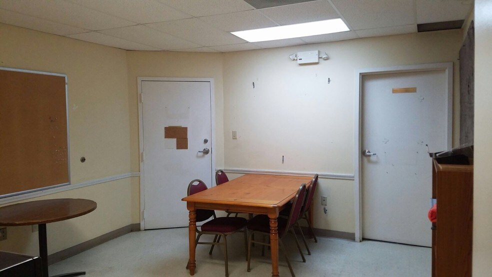 More Photos Of 500 S Holly Ave, Sanford Congregate Senior Housing For Sale