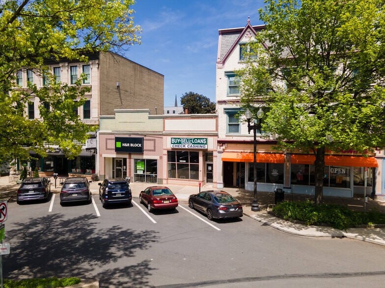 More Photos Of 50 Centre Sq, Easton Storefront Retail Residential For Sale