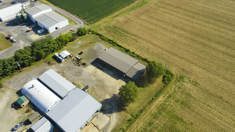 More Photos Of 2948 State Highway V, Matthews Light Manufacturing For Sale