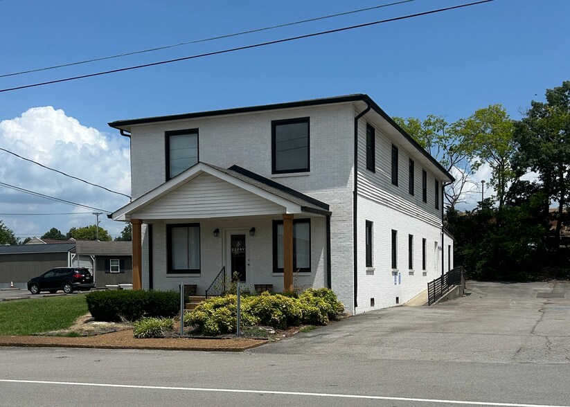 Primary Photo Of 66 E Hill St, Mount Juliet Office For Lease