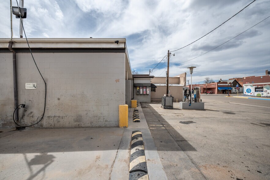 More Photos Of 802 Main St, Walsenburg Auto Repair For Sale