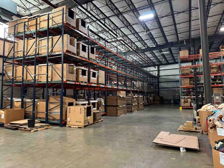 More Photos Of 4520 20th Ave SW, Cedar Rapids Warehouse For Sale