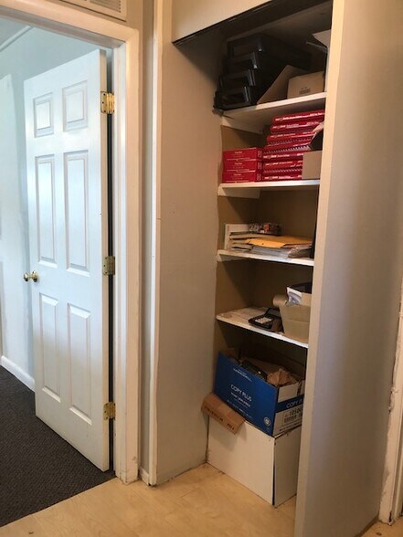 More Photos Of 1 Plumbridge Dr, Levittown Office Residential For Sale