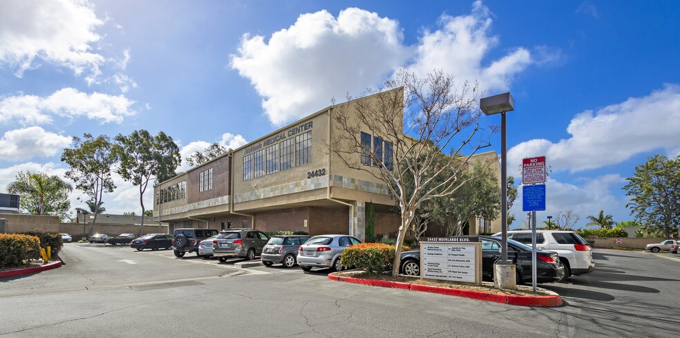 More Photos Of 24432 Muirlands Blvd, Lake Forest Medical For Sale