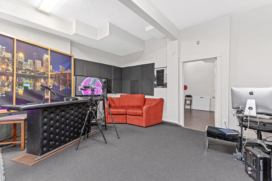 More Photos Of 3805 Chicago Ave, Minneapolis Storefront Retail Residential For Sale