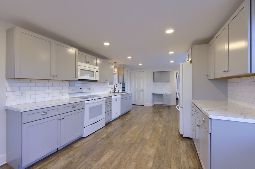More Photos Of 121 Walnut Hill Rd, Millersville Religious Facility For Sale