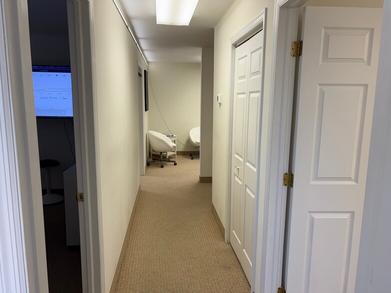 More Photos Of 1 Bethany Rd, Hazlet Office For Sale