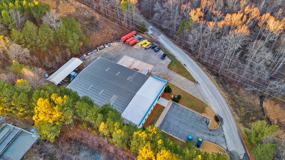 More Photos Of 91 W Hightower Dr, Dawsonville Warehouse For Sale