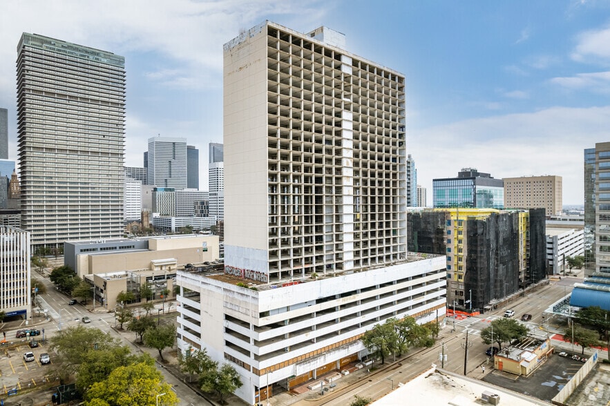 Primary Photo Of 801 St Joseph Pky, Houston Hotel For Sale