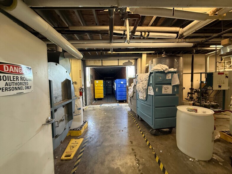 More Photos Of 175 Industrial Park Dr, Hollister Industrial For Sale