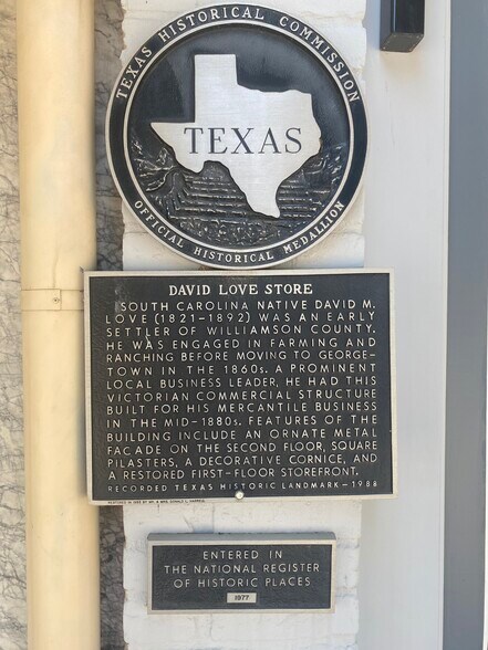 More Photos Of 706 S Austin Ave, Georgetown Storefront Retail Office For Lease